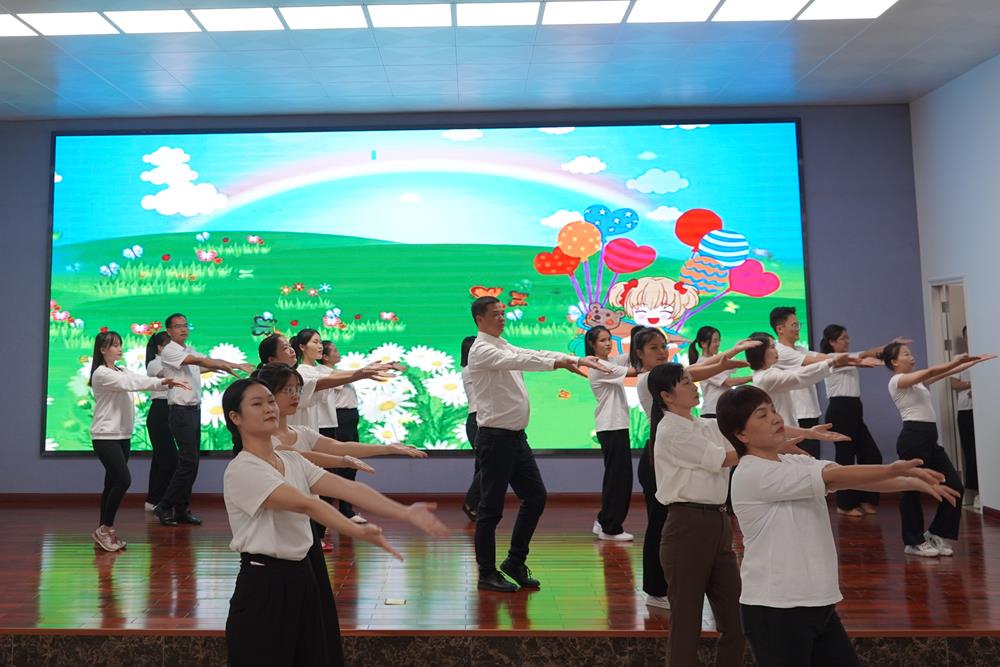 4a6f639bcdf44951a49df8bd3120e3f2.JPG 4a6f639bcdf44951a49df8bd3120e3f2.JPG