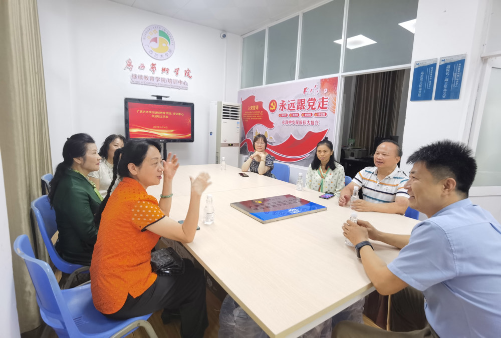 f1fe6b0139314f4a9bb88f00da20ff39.jpg f1fe6b0139314f4a9bb88f00da20ff39.jpg