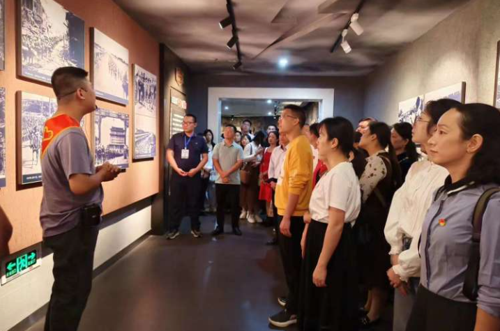 b235c58a1d3b4b55904d7ebdf31c049c.png b235c58a1d3b4b55904d7ebdf31c049c.png